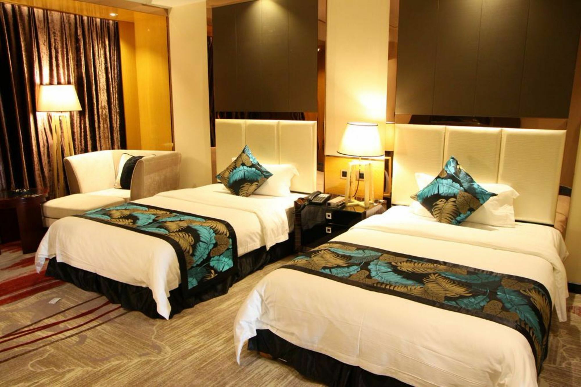 Foshan Sweet World Hotel Exterior photo